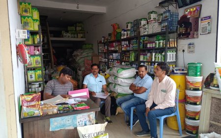 निजी उर्वरक प्रतिष्ठान का आकस्मिक निरीक्षण