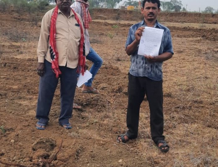 कलेक्टर ने किसान की शिकायत पर दिए जांच के निर्देश