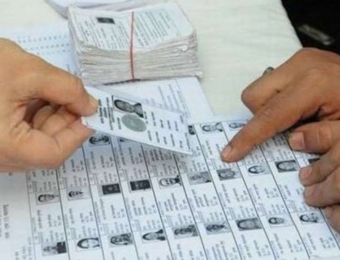 घर-घर जाएंगे बीएलओ, मतदाता का करेंगे सत्यापन